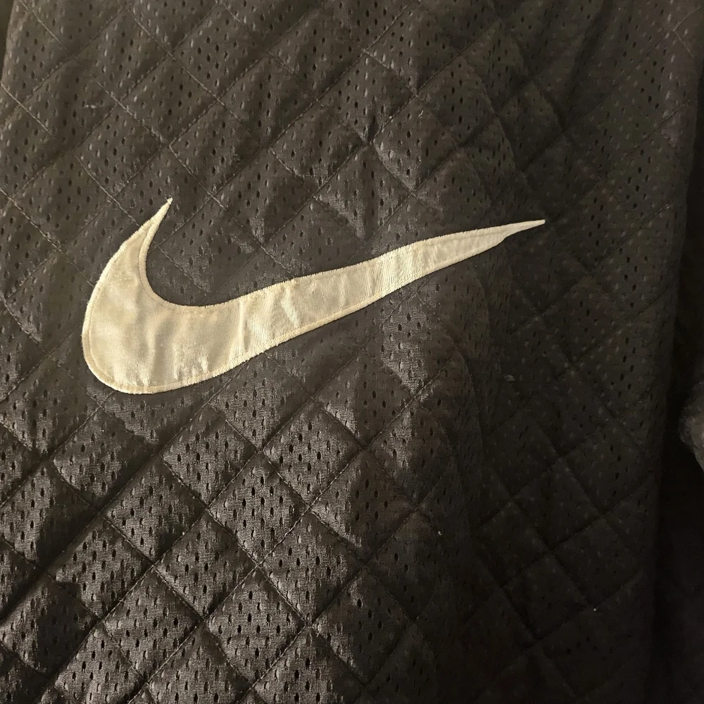 VINTAGE NIKE BLACK‎ PUFFER JACKET BIG SWOOSH JACKET COAT SZ Xl YOUTH/WM